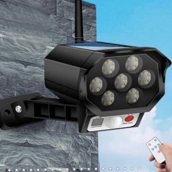 Вуличний ліхтар у вигляді камери Solar SENSOR LIGHT з датчиком руху і пультом управління сонячною батареєю | HappyShop 1283 фото